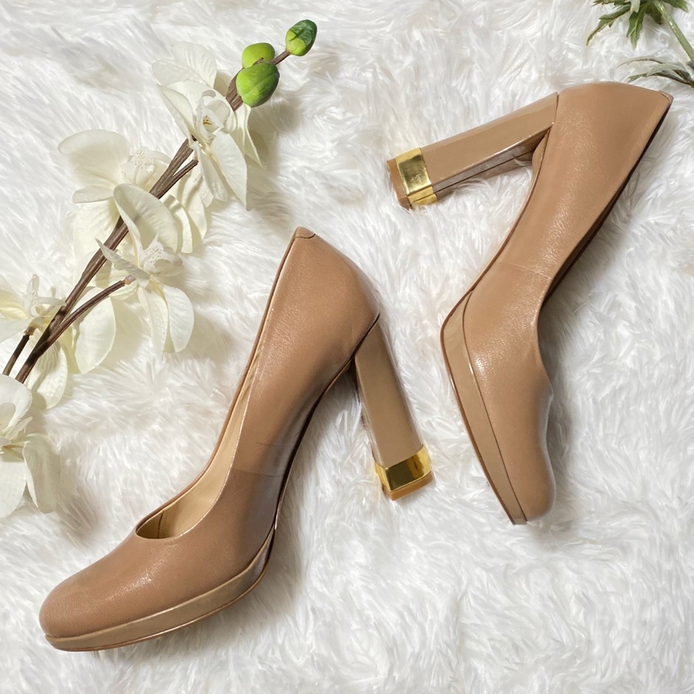 Nine West Nude Classic Heel Pump Sz 6.5